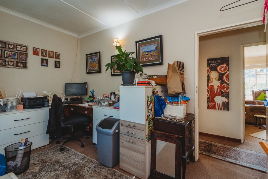 4 Bedroom Property for Sale in Heatherlands Western Cape